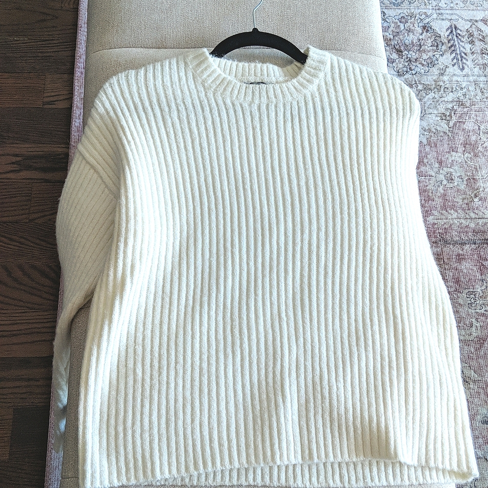 NWOT Dynamite Ivory Sweater - Picture 5 of 5
